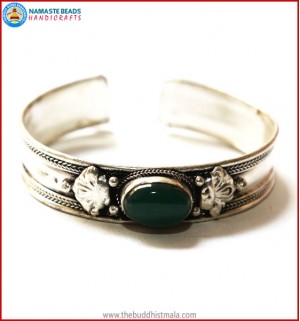 "Jade" White Metal Bracelet