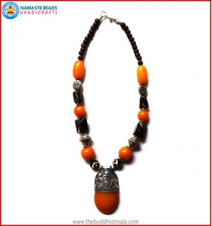 Resin Amber & White Metal Beads Necklace